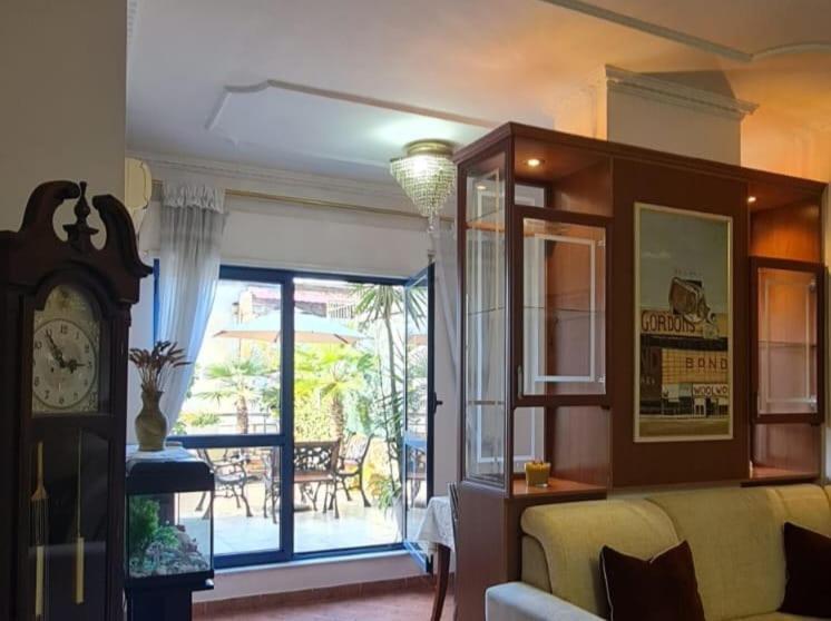 Appartamento The Bloom Veranda - Elegant Center Retreat Tirana